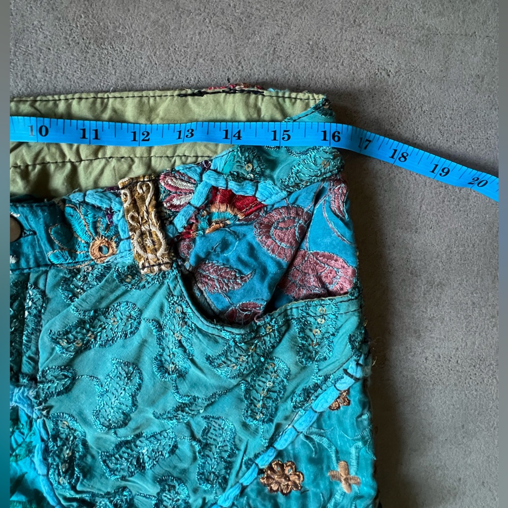 Raj Boho Patchwork Women Shorts - Picture 7 of 8